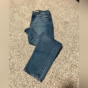 Women’s Levis Jeans. Size 26.